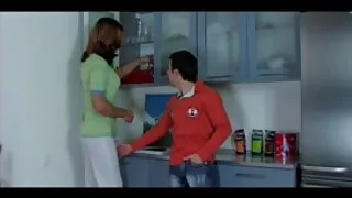 Jaunas meilužis mėga ...