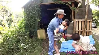 Graži blondinė ant g ...